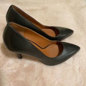 Black COACH WAVERLY PUMPS